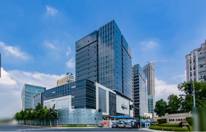 上海東航濱江中心：城市核心商務地標，交通便捷無憂