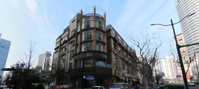 上海普陀內(nèi)環(huán)內(nèi)驚現(xiàn)“稀世孤品”！70年住宅產(chǎn)權(quán)獨棟整售，藏于市井待有緣人