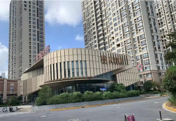 上海寶山友誼路商圈獨棟出售！帶900㎡露臺，可作酒店展廳用